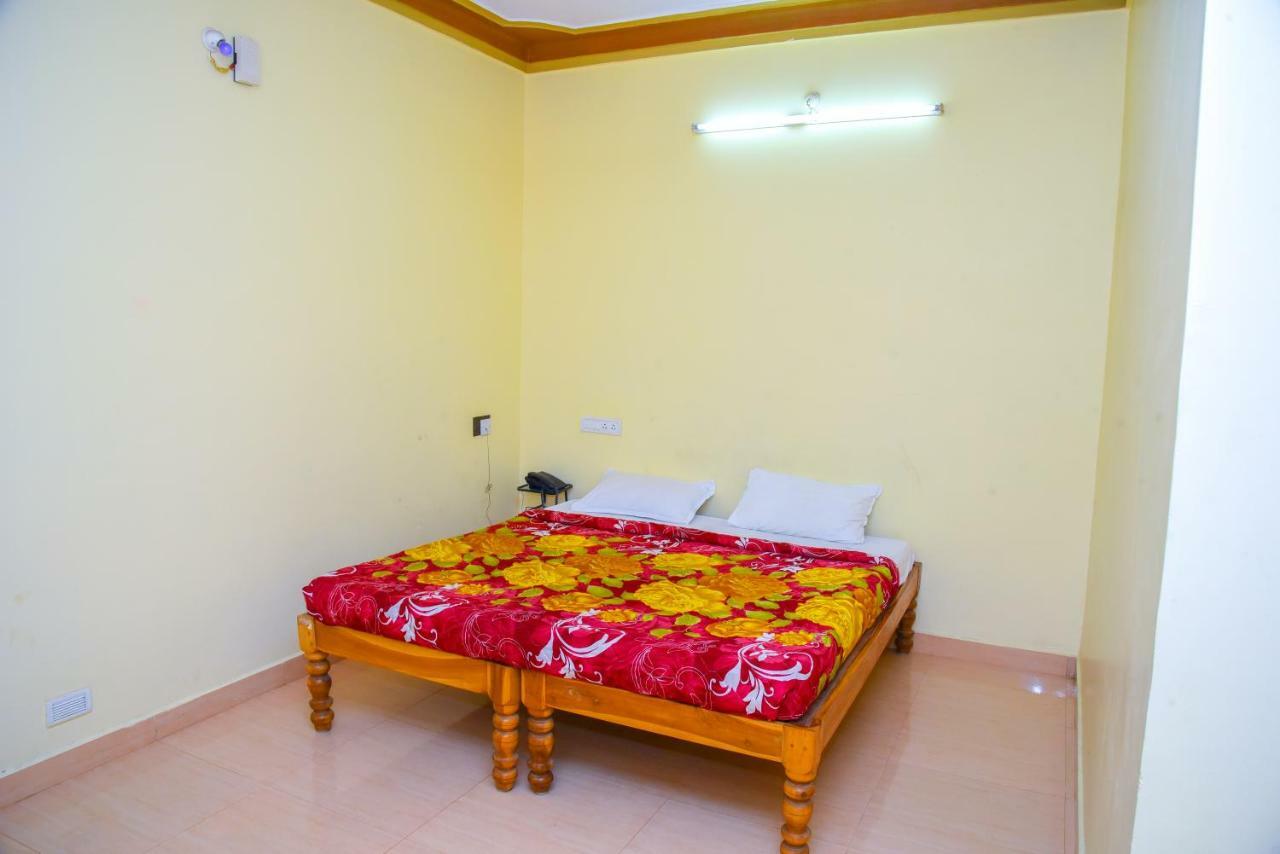 Mahathi Resort And Spa Yelagiri Buitenkant foto
