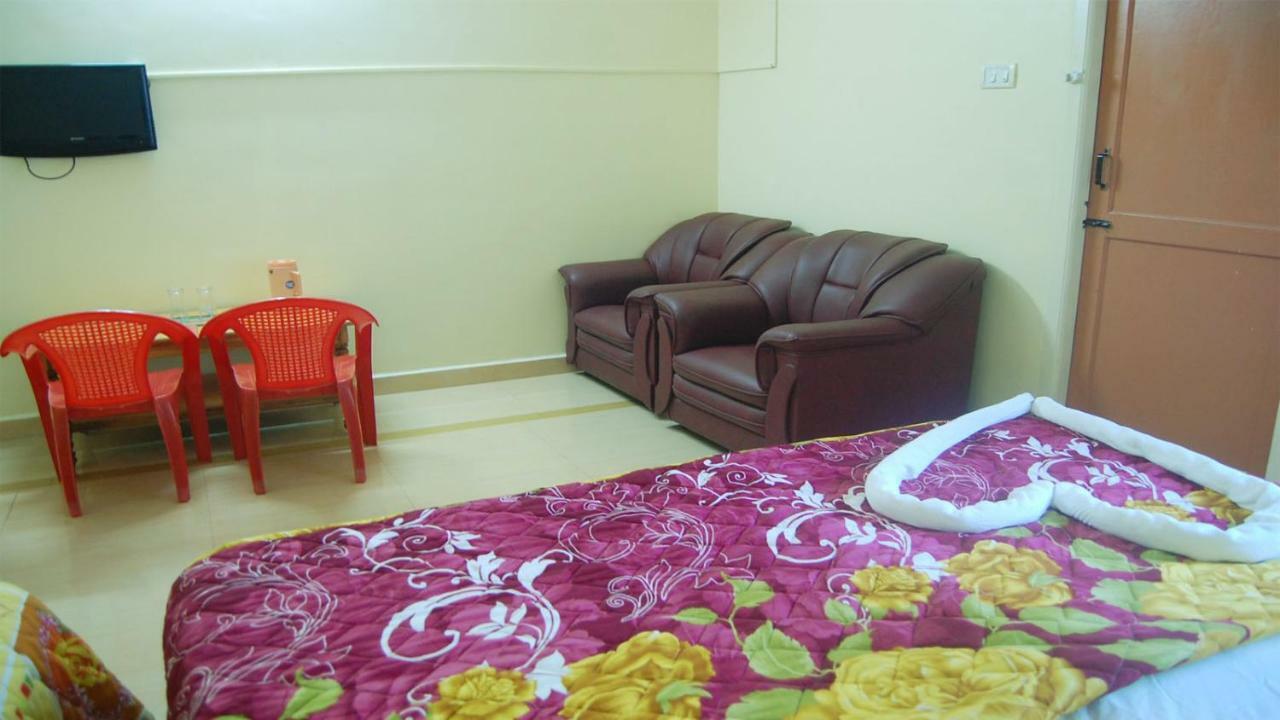 Mahathi Resort And Spa Yelagiri Buitenkant foto
